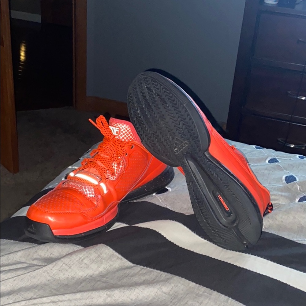 Dame 1 Solar Red